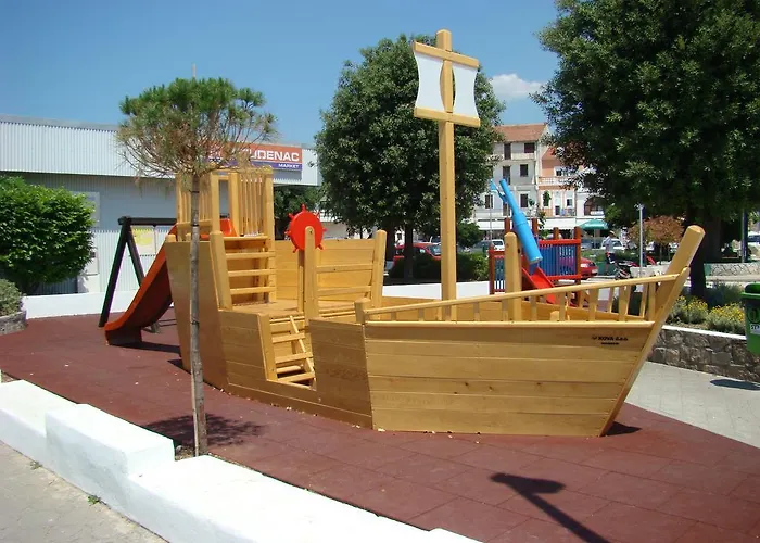 Pinus ピロヴァッツ